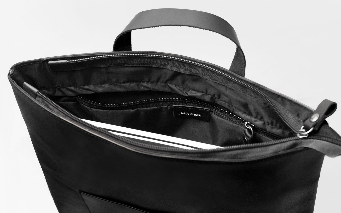 FOLIO BACKPACK . BLACK